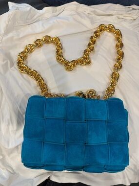 Brand New! Bottega Veneta Teal Padded Shoulder Bag with Gold Chain